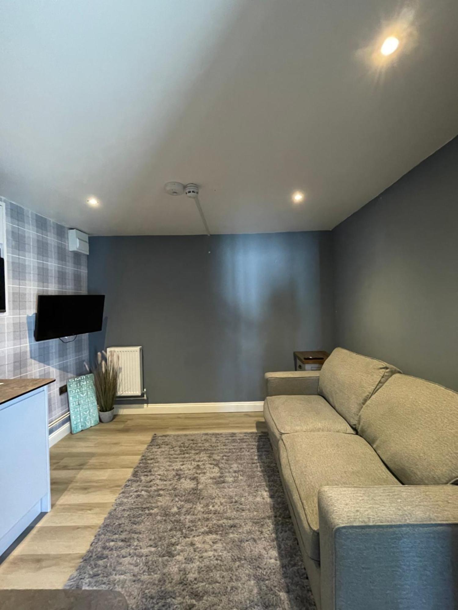 Shore Lodge New Quay エクステリア 写真